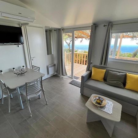 Chez Mina Apartment ลูมิโอ ภายนอก รูปภาพ
